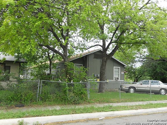 5th image of 3807 Eldridge Ave