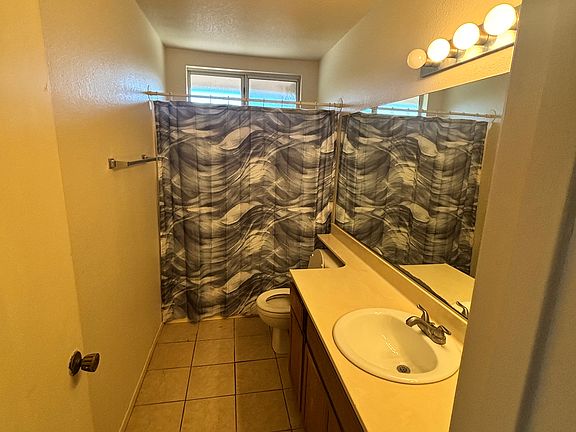 5th image of 1560 Alameda Gln