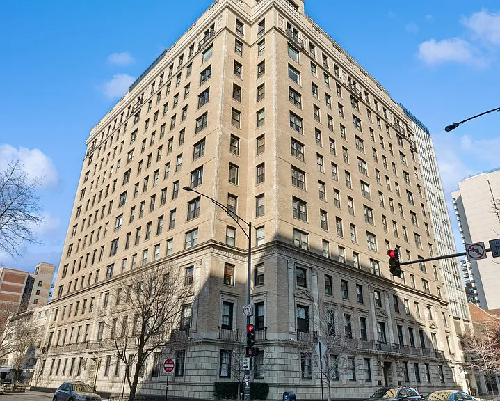 3100 N Sheridan Rd #4D — Photo 1