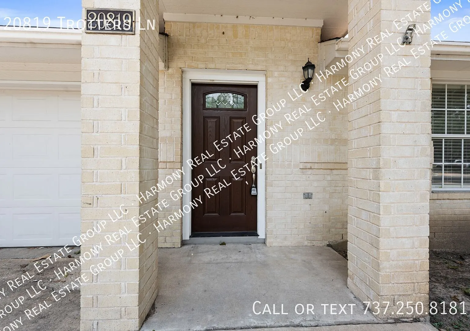 Modern 1 story home in Steeds Xing! — Photo 4