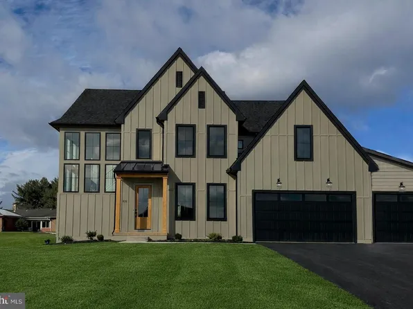 3 Balsam Ln, Lititz, PA 17543