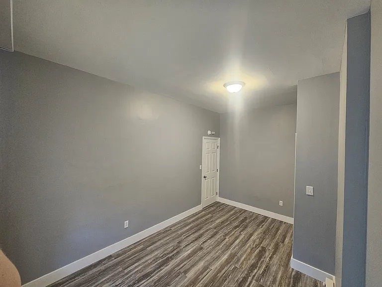 134 W Douglass St #1 — Photo 3