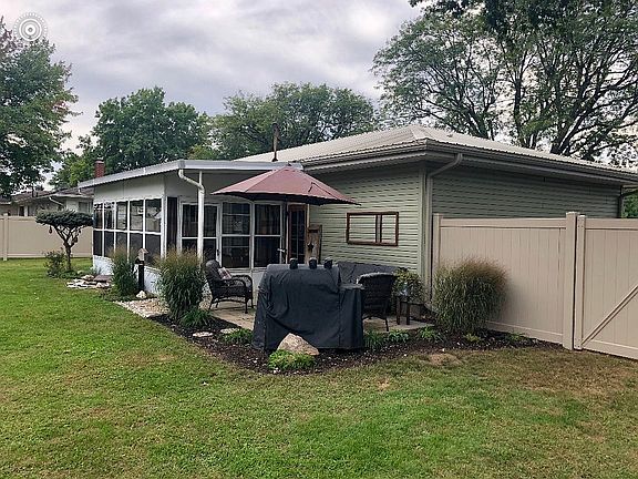 3-season porch/patio