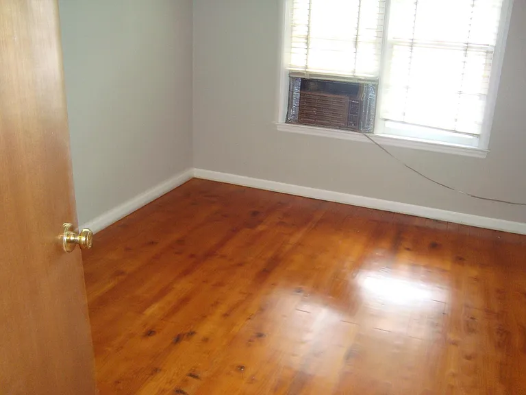 555 Bob O Link Dr — Photo 5