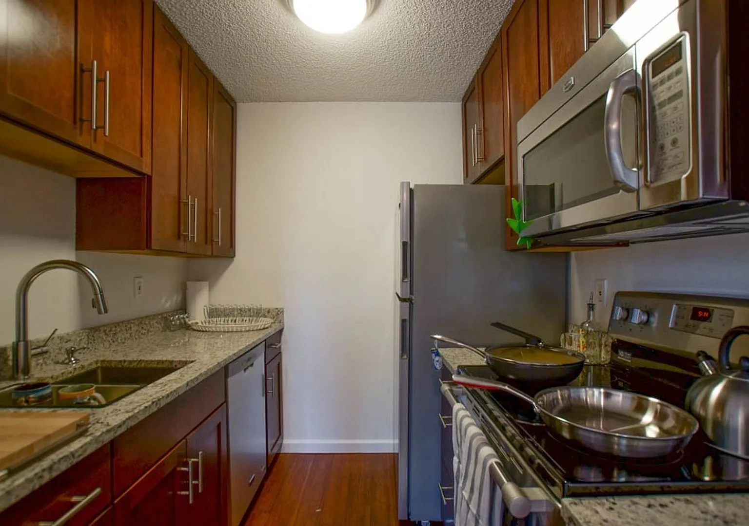 1-Bedroom Condo at Remington Post with Flatirons View! — Photo 3