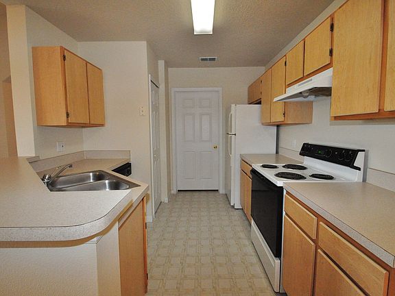 2nd image of 6530 Swissco Dr Unit 1134