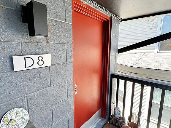 3rd image of 341 Garfield Ave APT D8