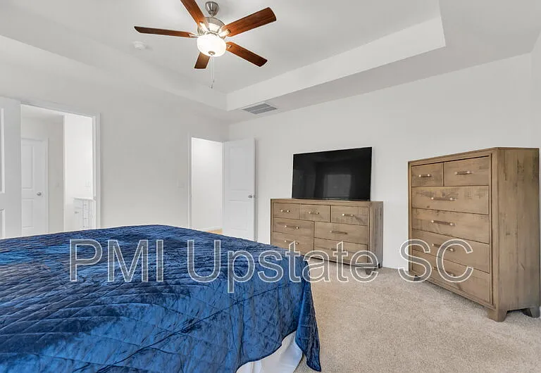 1110 Silverbend Trl — Photo 15