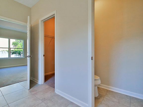 4th image of 10858 Stanton Hills Dr E