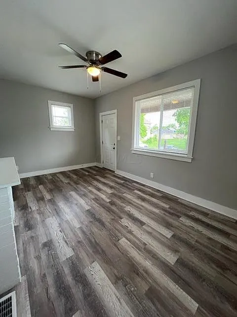 1385 Hildreth Ave photo 1