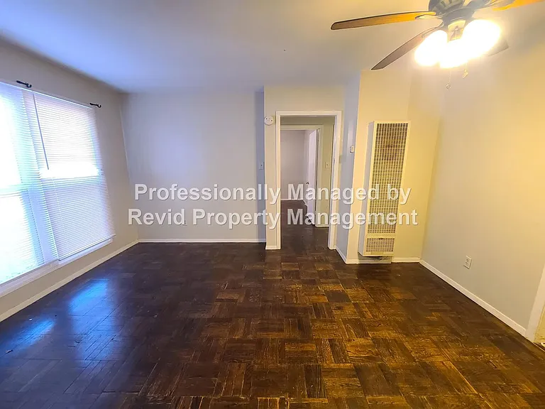 1280 Harbert Ave. — Photo 10