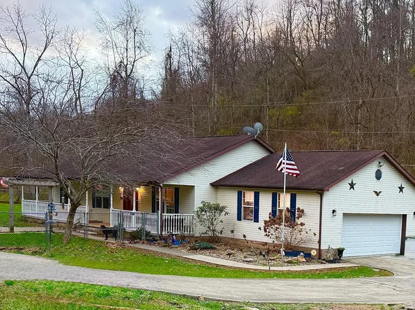 4367 Prices Creek Rd, Huntington, WV 25701