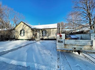 1020 E 1st Ave, Mitchell, SD 57301