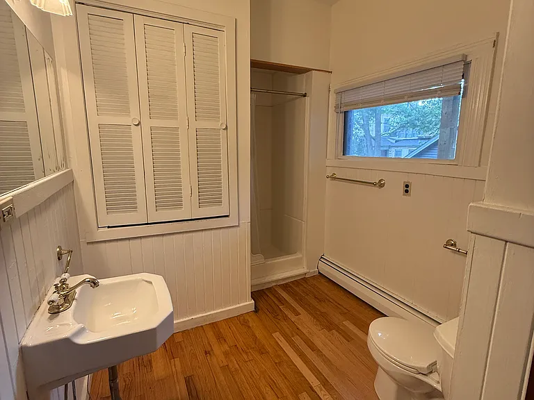 17 N Willard St #1 — Photo 7