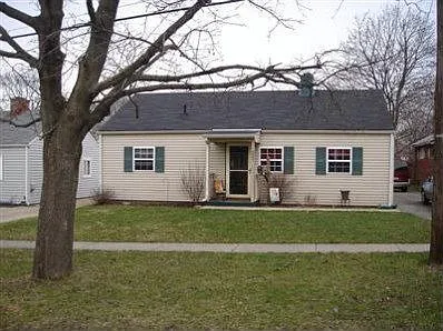 237 Ohio Ave photo 1
