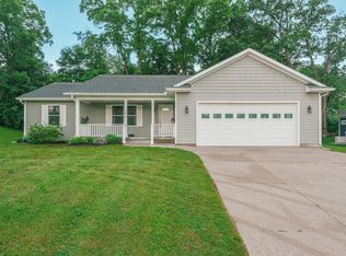 7813 3rd St, Dexter, MI 48130