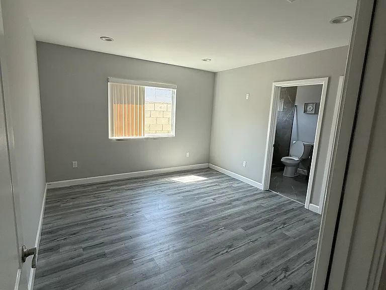 8225 Ben Ave — Photo 8