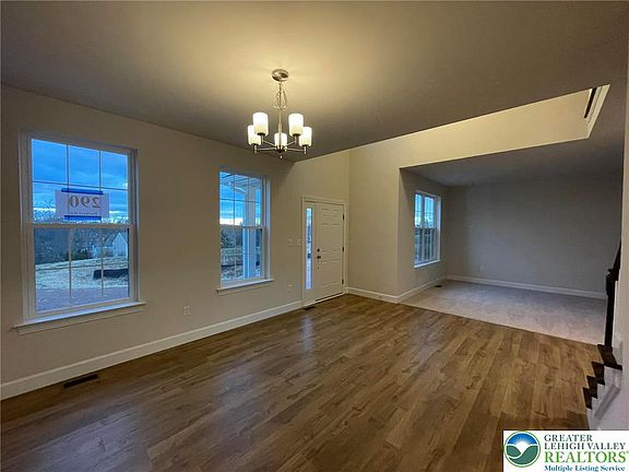 4th image of 5043 Chapmans Rd S