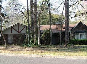 1st image of 2608 Pine Shadows Dr
