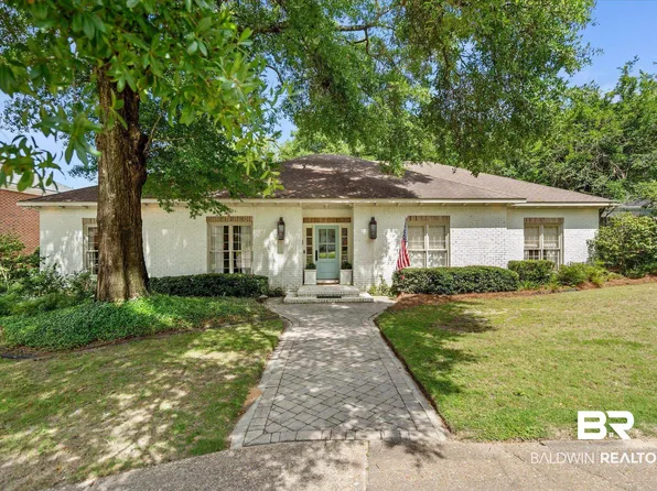 229 Lakewood Dr W, Mobile, AL 36608