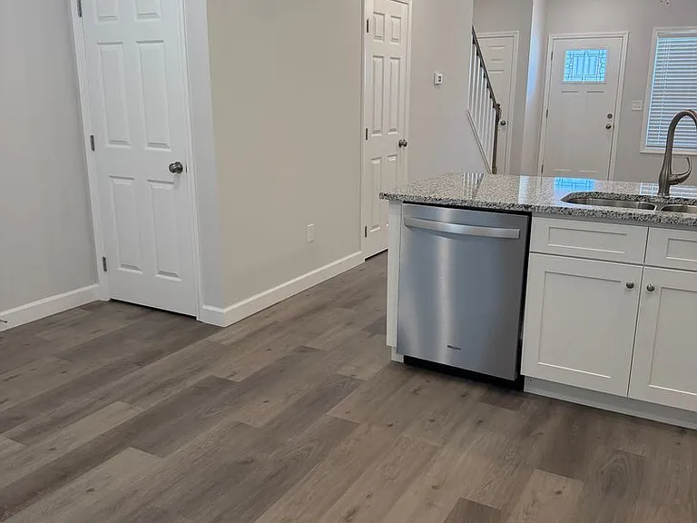 933 & 935 Rodeo Ct — Photo 26