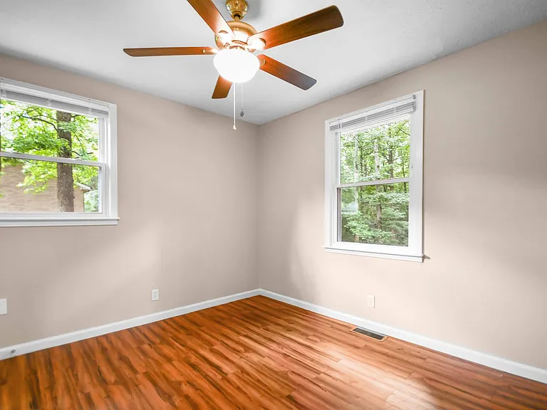 706 Kingsbury Rd — Photo 8