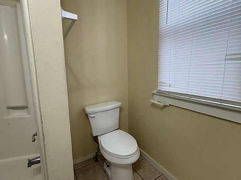 33 Dickerman St #44 — Photo 18