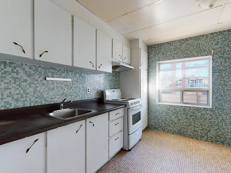 380 Frank St #7 — Photo 25