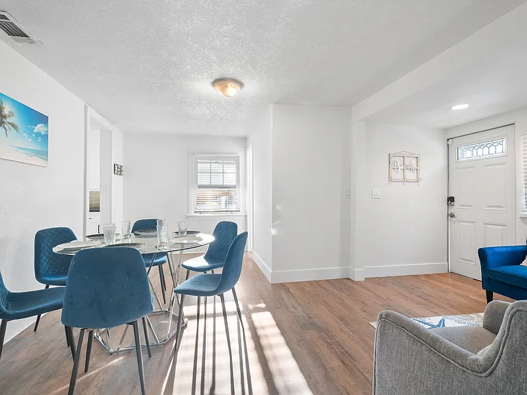 7822 Sycamore Dr #5 — Photo 4
