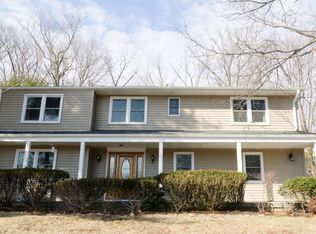 52 Howard Ave, Tappan, NY 10983