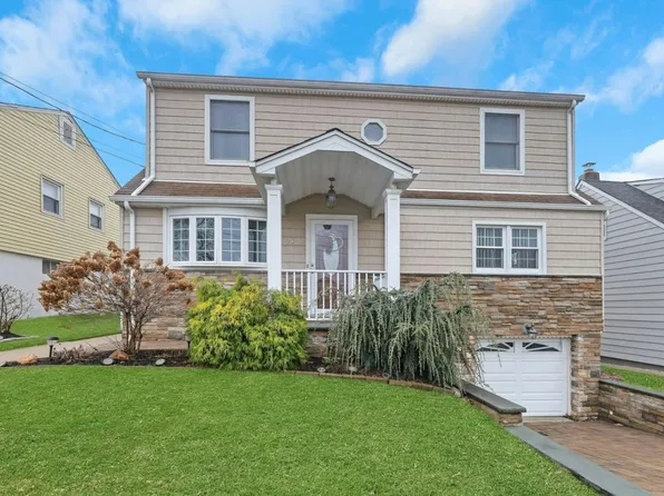 25 Veterans Pl, North Arlington Boro, NJ 07031