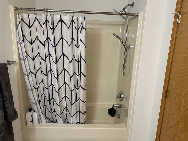301 Harbour Town Dr #307 — Photo 16