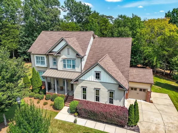 12323 Cherrybark Ln, Charlotte, NC 28278