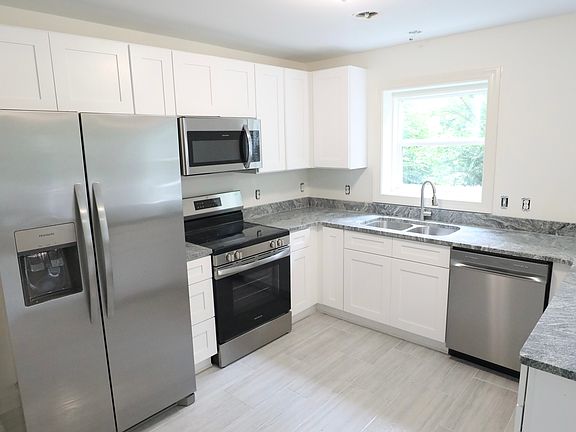 3rd image of 214 Park St