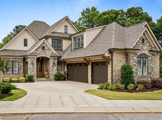 105 Chestnut Pond Ln, Simpsonville, SC 29681