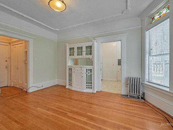 3rd image of 1590 Sacramento St APT 9