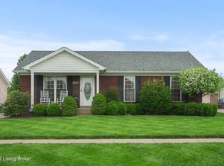 6318 Winding Stream Dr, Louisville, KY