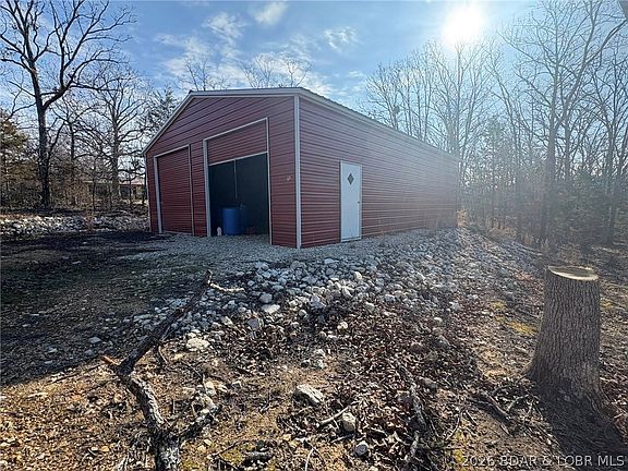 4th image of 16629 Beaufort Rd