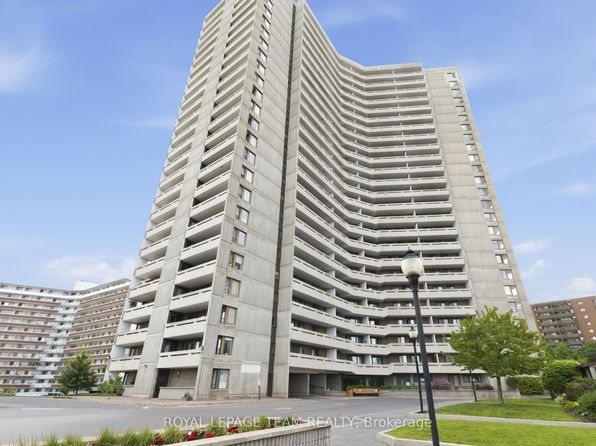 1081 Ambleside Dr #507, Ottawa, ON K2B 8C8