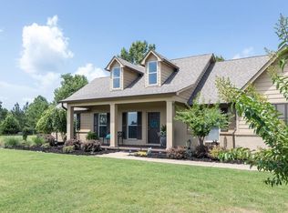 130 Lakes Dr S, Oxford, MS 38655