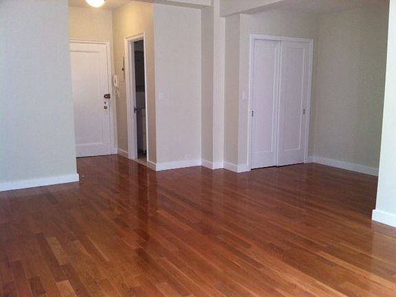 3rd image of 400 E 57th St APT 14J
