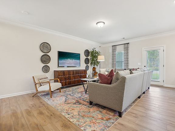 The Landen - Family Room