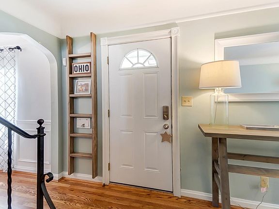 2nd image of 4302 Saint Martins Pl