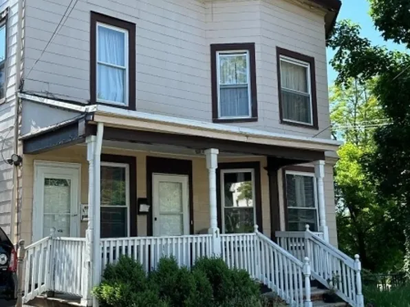 1 Olyphant Dr, Morristown Town, NJ 07960