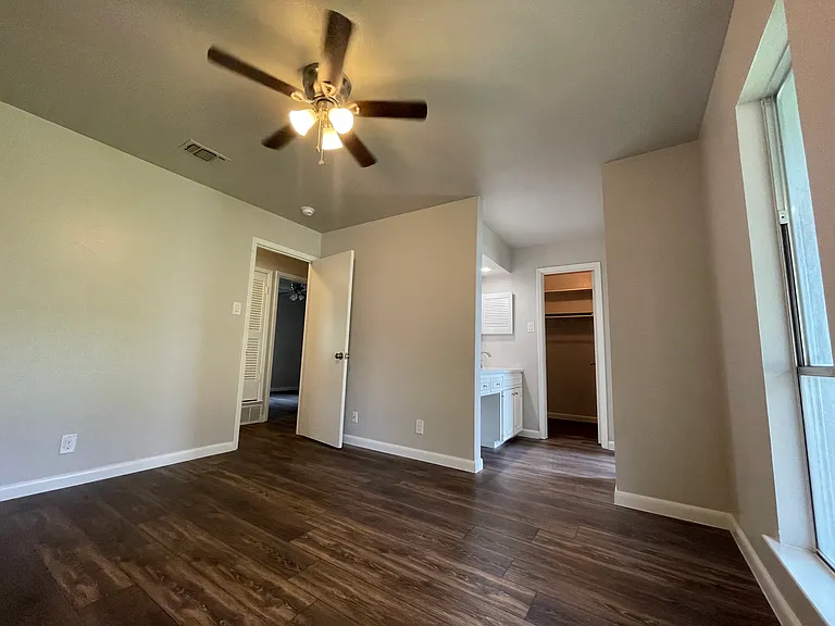 613 E Mustang St — Photo 13