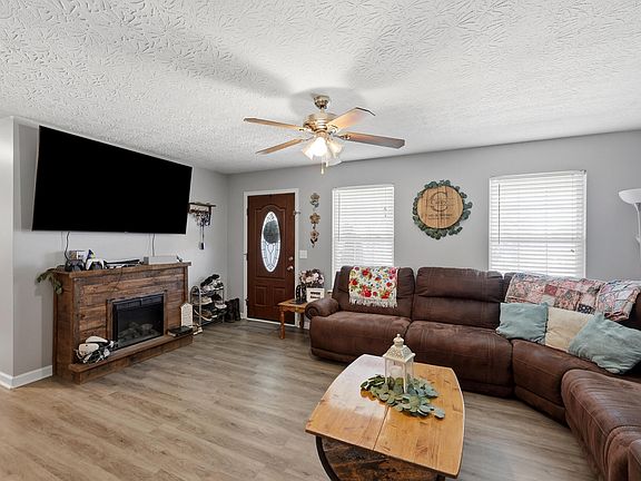 5th image of 258 Hunter Ridge Dr