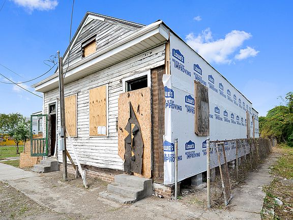2nd image of 1814 Eagle St