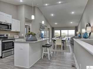 17033 Hawthorne Ave, Omaha, NE 68118