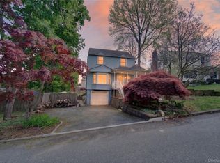 118 Longfellow Dr, Kings Park, NY 11754