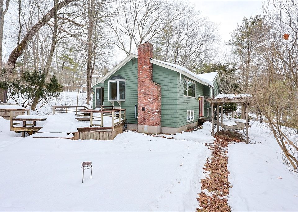 2nd image of 7 Hillcrest Dr